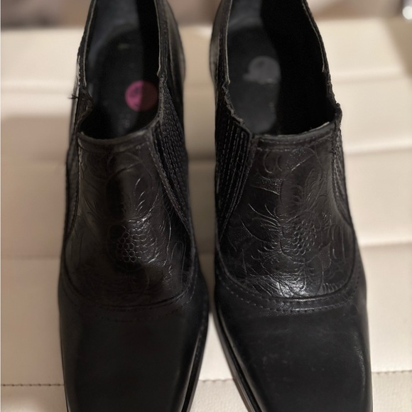 ANTONIO MELANI Black Ankle Boots - Picture 2 of 10